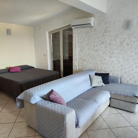 Casa Carmelo Leilighet Nizza di Sicilia Eksteriør bilde