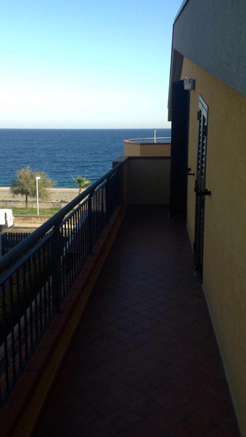 Casa Carmelo Leilighet Nizza di Sicilia Eksteriør bilde